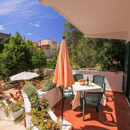 Apartment Toni One Igrane