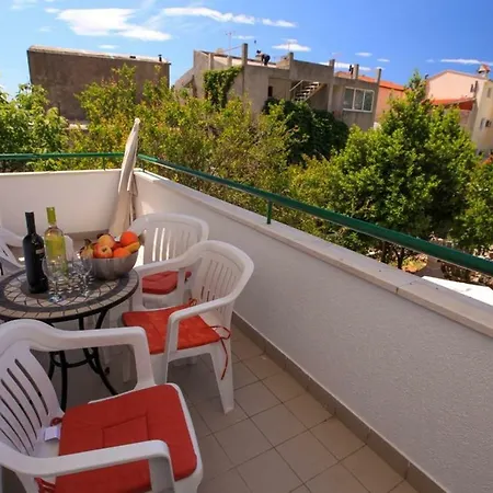 Apartment Toni One Igrane